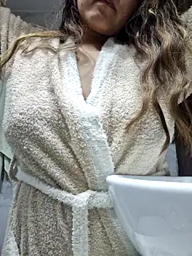 Snapshot of rafaella_stefano chatting on April 9, 2026, 3:06 pm rafaella stefano online show from April 9, 2026, 3:06 pm