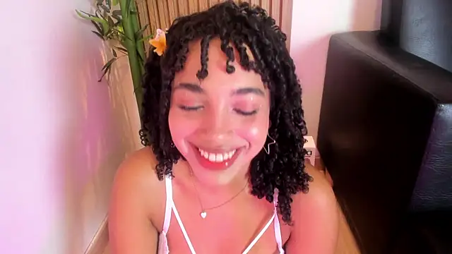JazmyXXX online show from July 1, 2026, 7:35 pm