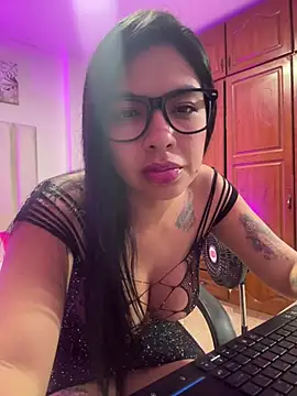 Noa rousse01 online show from August 5, 2026, 5:21 am