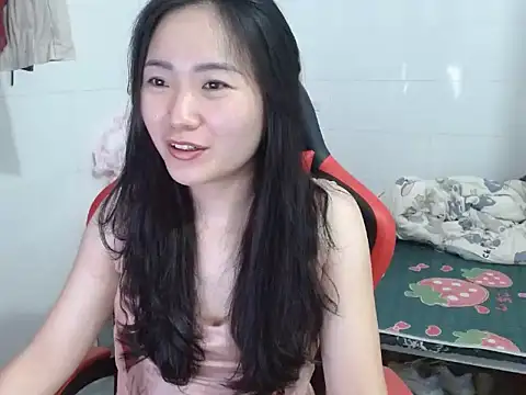 Snapshot of Olivia_cute68 chatting on April 21, 2026, 1:50 pm Olivia cute68 online show from April 21, 2026, 1:50 pm