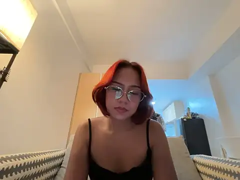 misscutee online show from June 11, 2026, 2:15 pm