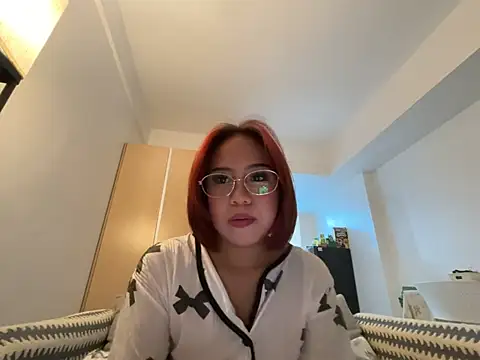 misscutee online show from June 22, 2026, 1:41 pm
