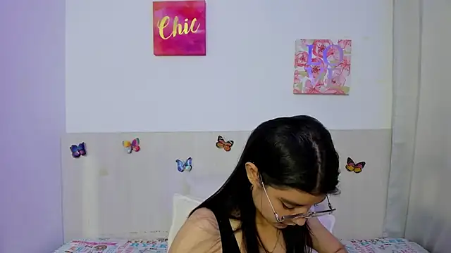 LindaCatalina  online show from July 23, 2026, 12:47 pm