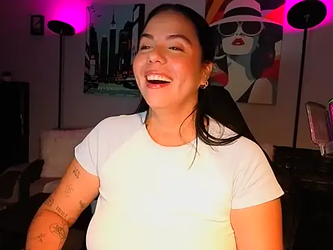 HannaJonns online show from June 19, 2026, 4:39 am