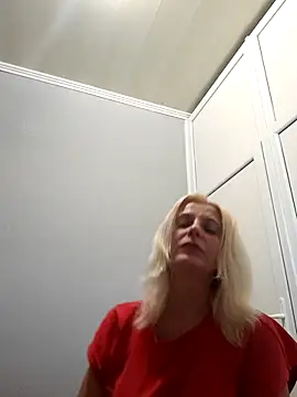 MiaLove183 online show from July 24, 2026, 1:09 pm