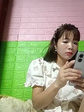AmyLinee01 online show from June 5, 2026, 6:52 am