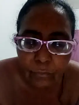 Snapshot of sexymomsn chatting on June 13, 2026, 12:41 am sexymomsn online show from June 13, 2026, 12:41 am
