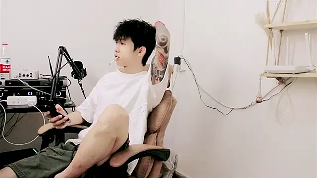 zzzzppp3 online show from July 7, 2026, 5:54 am