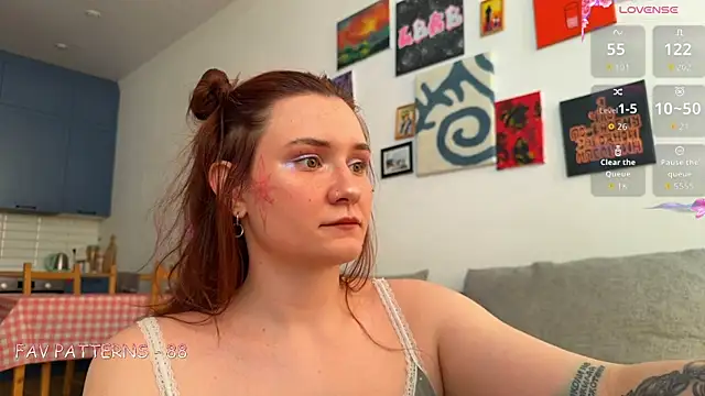 AurikTrix online show from June 2, 2026, 1:51 am
