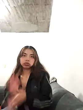 Snapshot of Atenea_7 chatting on April 25, 2026, 7:55 pm Atenea 7 online show from April 25, 2026, 7:55 pm