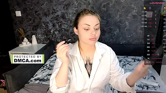 StasyLucke online show from May 15, 2026, 4:41 am