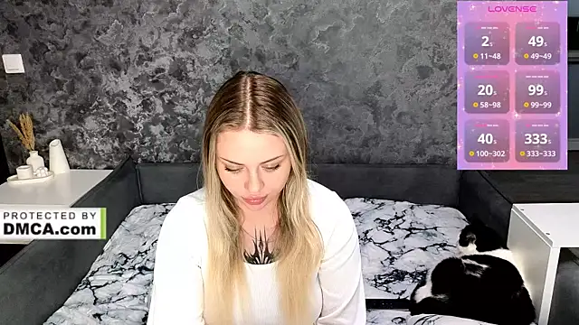 StasyLucke online show from June 12, 2026, 4:33 am