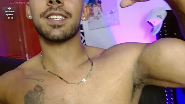 romanpearce  online show from July 18, 2026, 10:13 pm