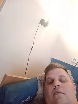 Snapshot of Kanoos1995 chatting on May 31, 2026, 10:33 am Kanoos1995 online show from May 31, 2026, 10:33 am