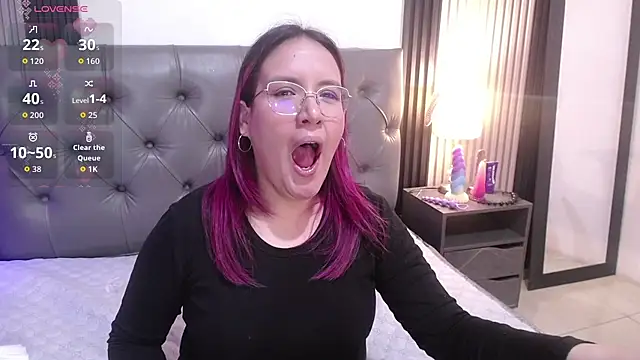 Lana sweett2 online show from June 5, 2026, 4:41 am