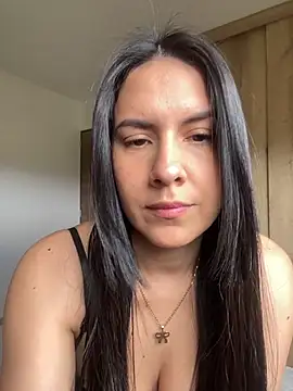 Annarhode online show from June 30, 2026, 6:31 pm