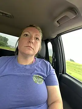 sweetkacibaby online show from June 26, 2026, 1:37 pm