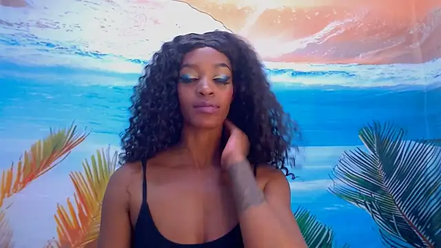 SweetSinAura online show from June 3, 2026, 9:42 pm