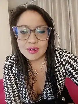 hannabackerr online show from July 9, 2026, 10:08 am