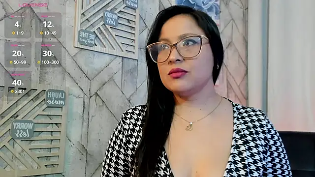 hannabackerr online show from July 23, 2026, 11:52 am