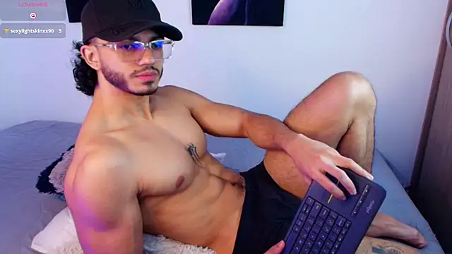 IamAxel03 online show from June 10, 2026, 6:07 pm