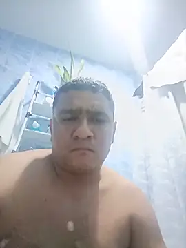 luis20212 online show from June 14, 2026, 5:09 am