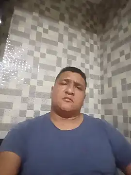 luis20212 online show from July 24, 2026, 8:34 am