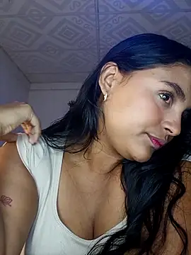 Kim roussee online show from April 25, 2026, 4:04 am