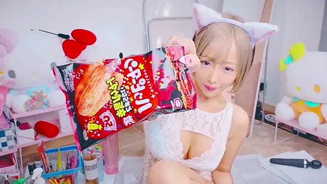 baby  cherry   online show from July 24, 2026, 12:03 pm