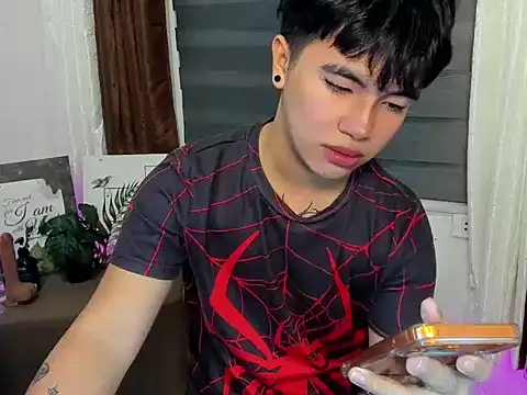 Untouchable Bromancexxx online show from July 14, 2026, 4:50 am
