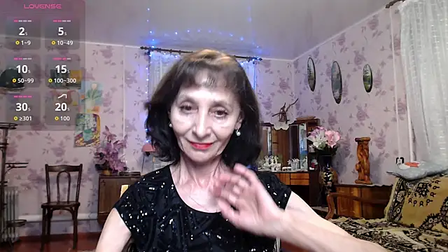 Snapshot of Shooting-Star- chatting on June 3, 2026, 6:46 pm Shooting-Star- online show from June 3, 2026, 6:46 pm