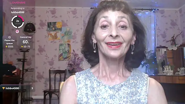 Snapshot of Shooting-Star- chatting on June 17, 2026, 5:25 pm Shooting-Star- online show from June 17, 2026, 5:25 pm