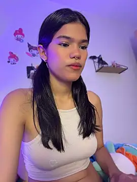 Snapshot of Emycarver09_ chatting on May 21, 2026, 12:45 pm Emycarver09 online show from May 21, 2026, 12:45 pm