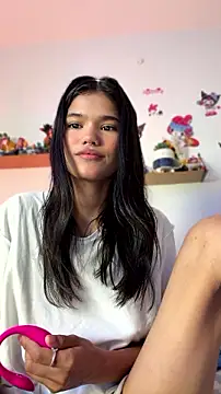 Snapshot of Emycarver09_ chatting on July 17, 2026, 12:45 pm Emycarver09 online show from July 17, 2026, 12:45 pm