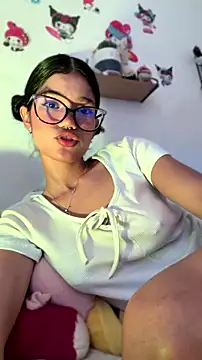 Snapshot of Emycarver09_ chatting on July 19, 2026, 1:04 pm Emycarver09 online show from July 19, 2026, 1:04 pm