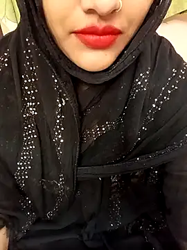 Miss Noor   online show from June 7, 2026, 5:33 am