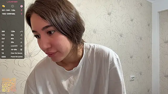 NamiLoon online show from July 25, 2026, 3:04 am