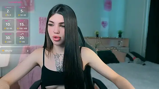 molly rettyy online show from June 23, 2026, 3:59 am