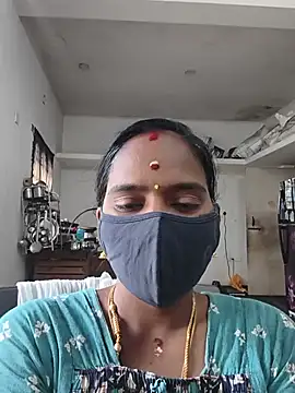 Snapshot of Tamil_Sangeetha chatting on July 15, 2026, 4:07 am Tamil Sangeetha online show from July 15, 2026, 4:07 am