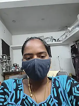 Snapshot of Tamil_Sangeetha chatting on July 22, 2026, 12:02 am Tamil Sangeetha online show from July 22, 2026, 12:02 am