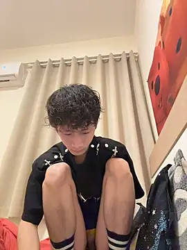 sexyboy-3525 online show from May 16, 2026, 7:05 am