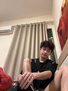 sexyboy-3525 online show from May 23, 2026, 2:10 pm