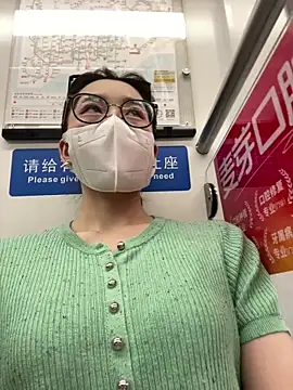 meimeibuguai online show from June 13, 2026, 11:52 am