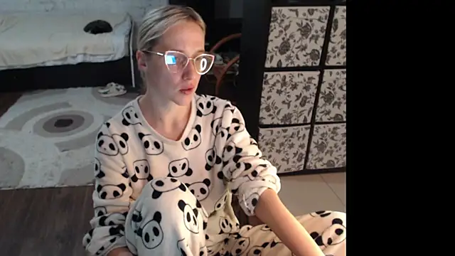 Sweet hot shrmp online show from June 22, 2026, 3:25 am