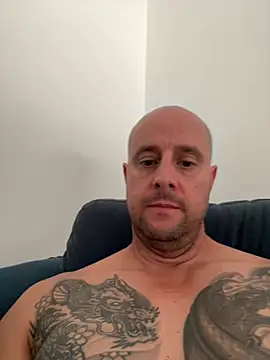 Dmakatak79 online show from June 7, 2026, 11:52 pm