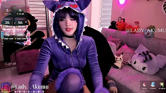 LadyAkumu online show from July 7, 2026, 8:02 pm