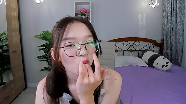 syuri sun online show from June 30, 2026, 4:41 pm