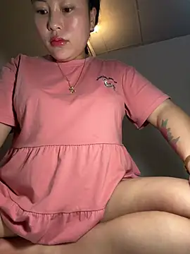 Lina-Naughty online show from June 6, 2026, 6:18 am