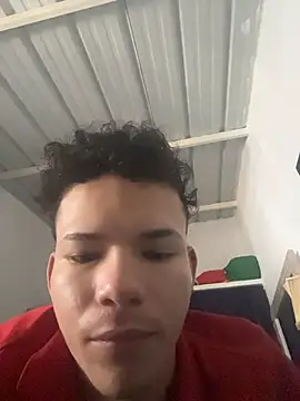 sebascuterouss online show from July 24, 2026, 3:32 pm