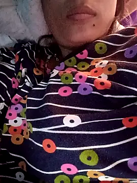 Bristy BigBoobs online show from June 17, 2026, 1:19 am